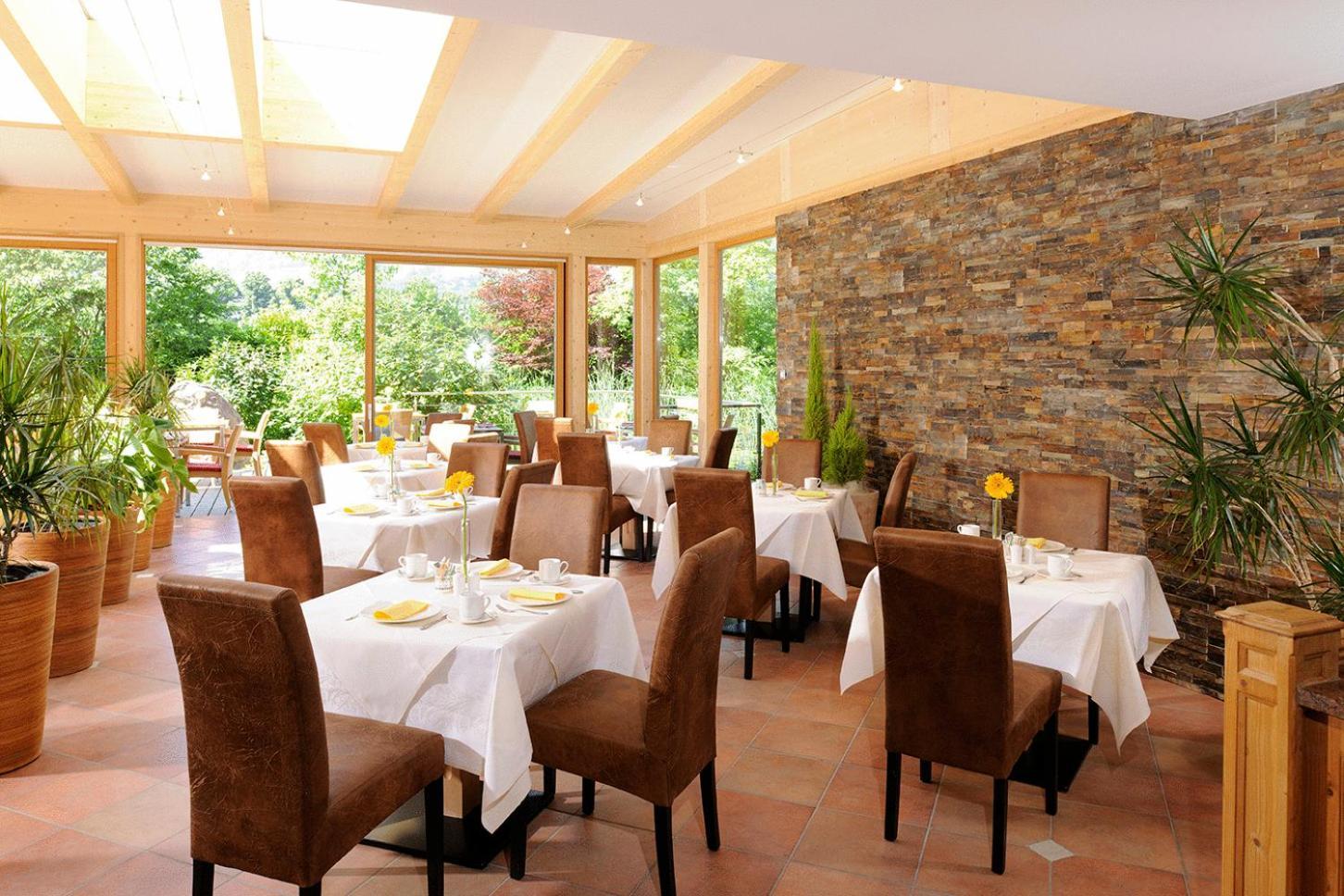 Hotel Garni Partaneshof Мерано Экстерьер фото