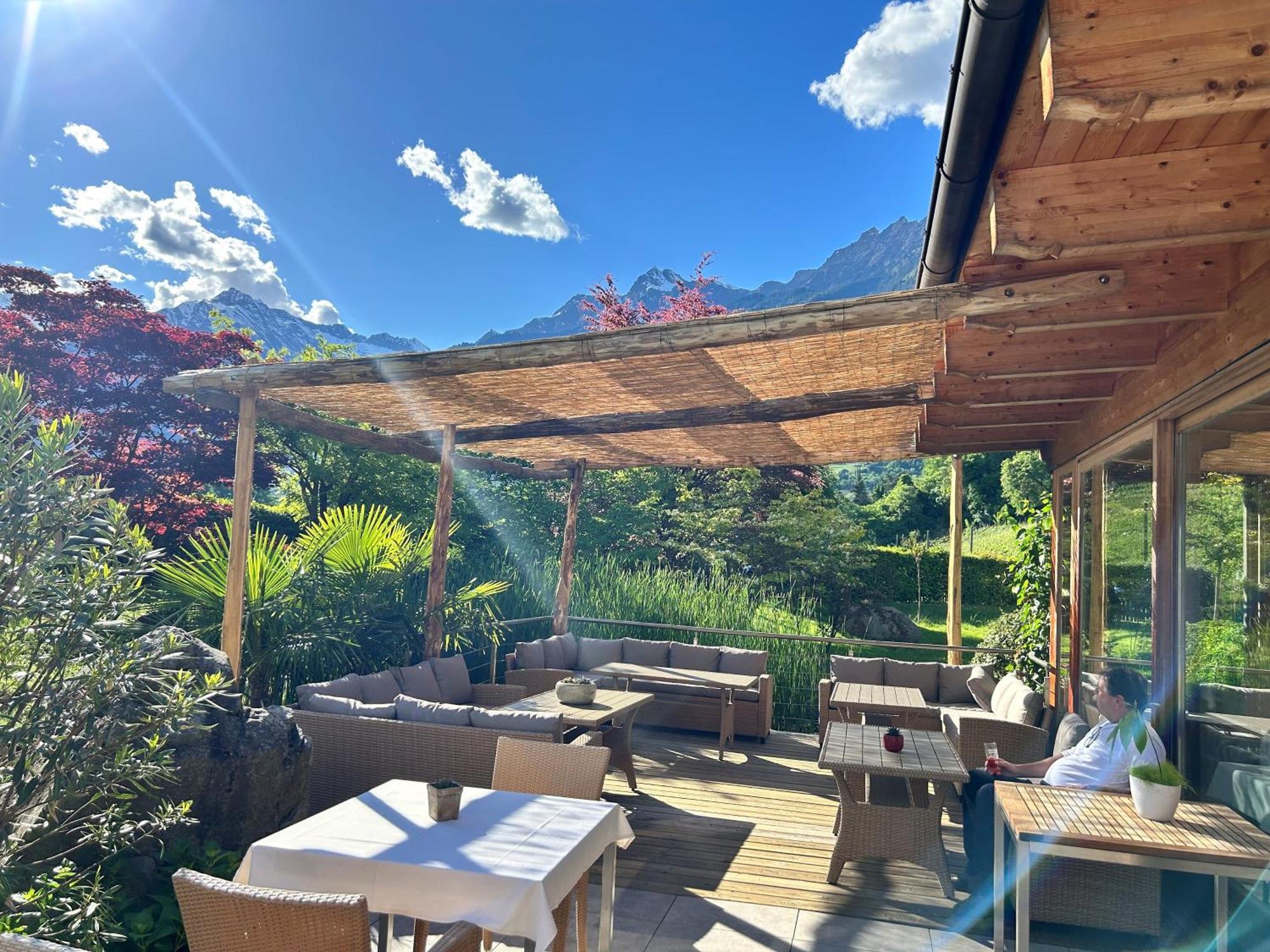 Hotel Garni Partaneshof Мерано Экстерьер фото